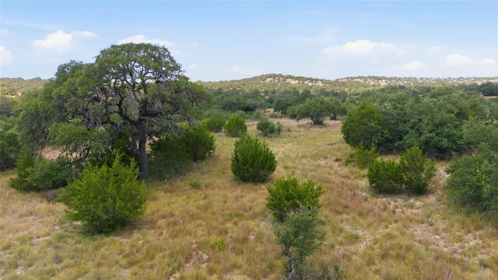 963 Summit Ridge Trail Drive Johnson City, TX 78636