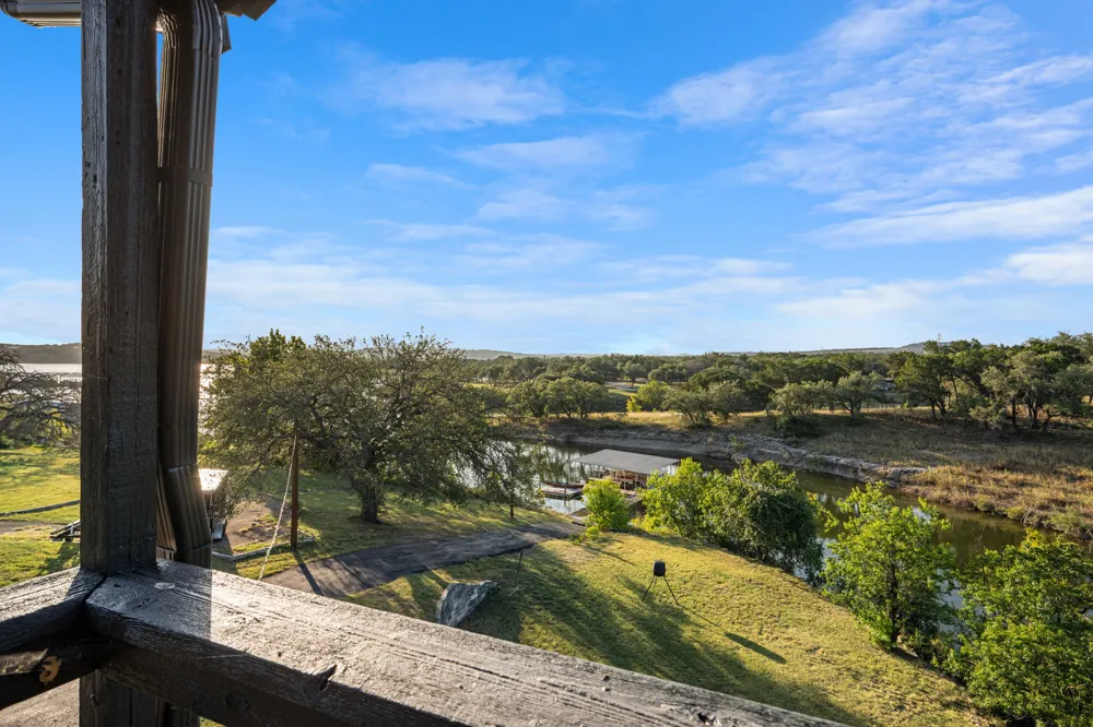 21106 Lakeshore Drive Lago Vista, TX 78645