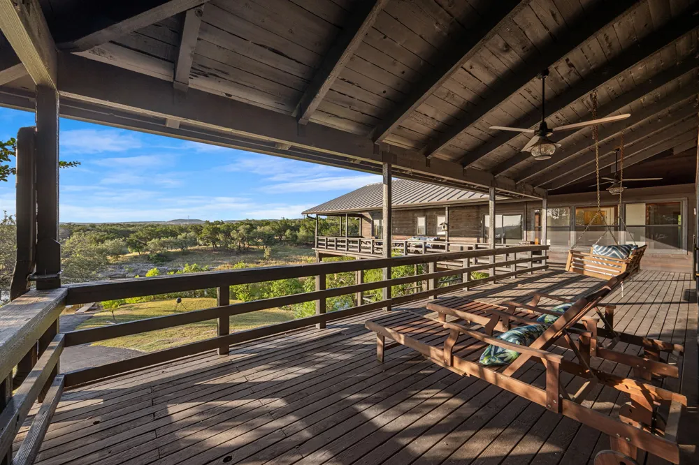 21106 Lakeshore Drive Lago Vista, TX 78645