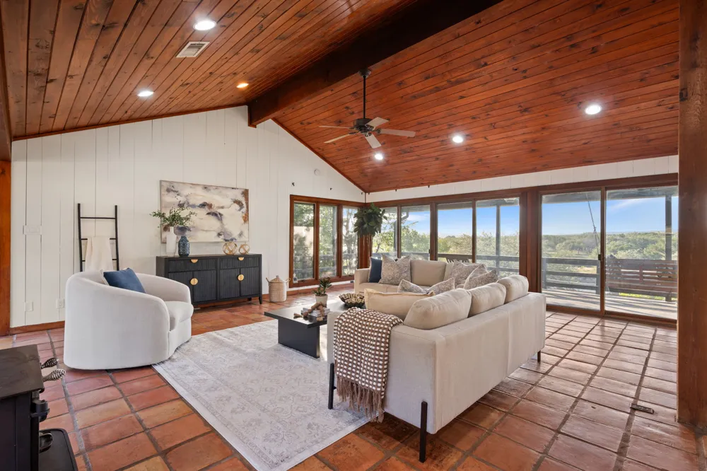 21106 Lakeshore Drive Lago Vista, TX 78645