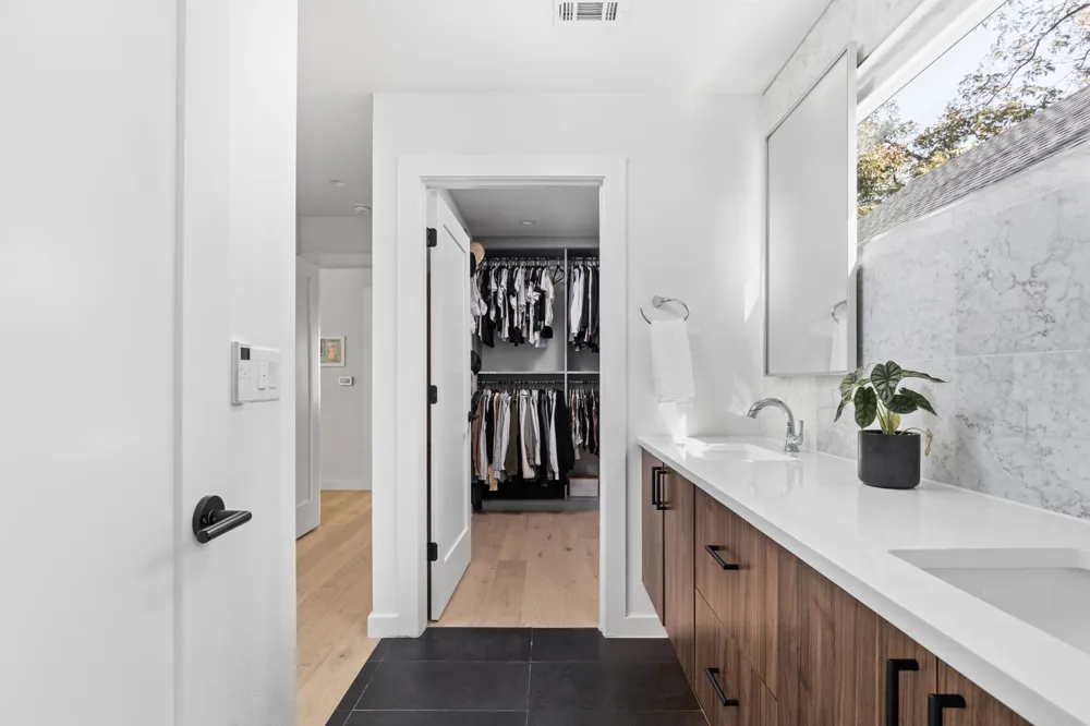 631 Tillery Street #1 Austin, TX 78702