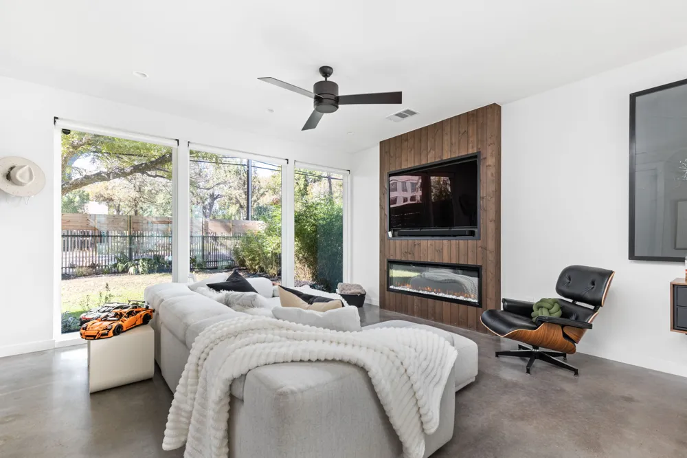 631 Tillery Street #1 Austin, TX 78702