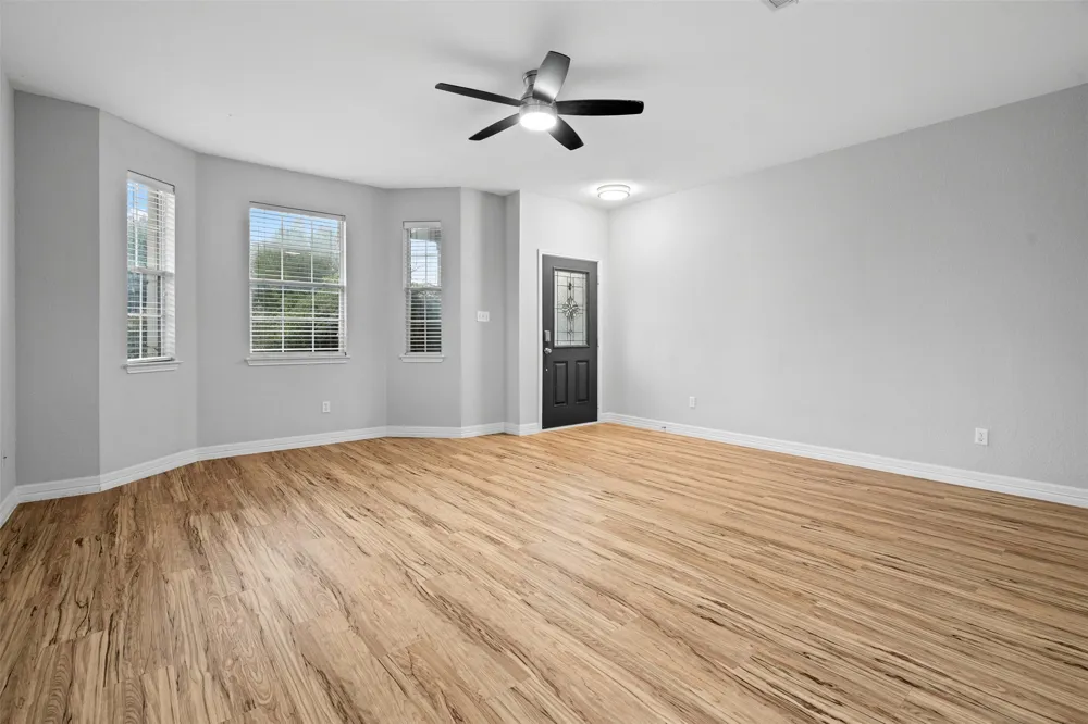 919 Washburn Drive Leander, TX 78641