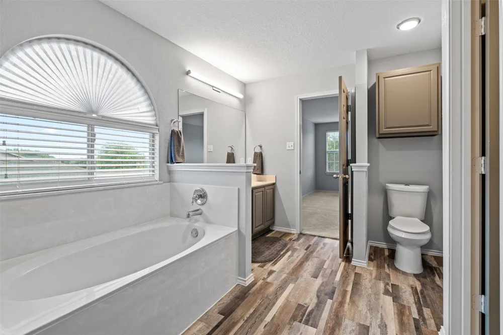 919 Washburn Drive Leander, TX 78641
