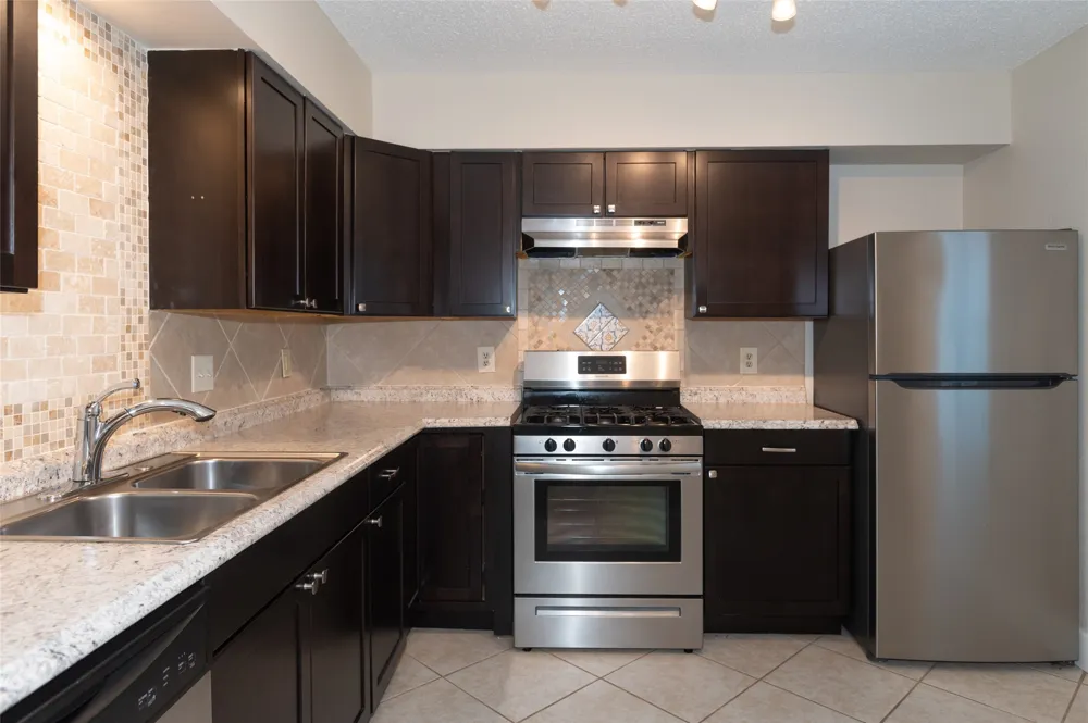 1407 Click Cove #B Austin, TX 78758