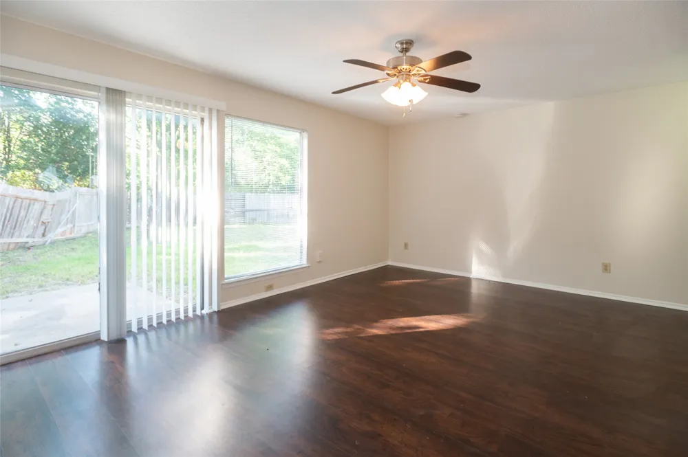 1407 Click Cove #B Austin, TX 78758