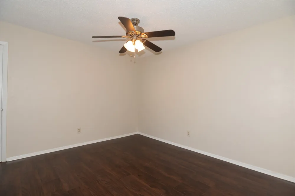 1407 Click Cove #B Austin, TX 78758