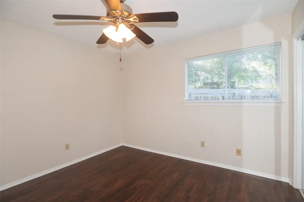 1407 Click Cove #B Austin, TX 78758