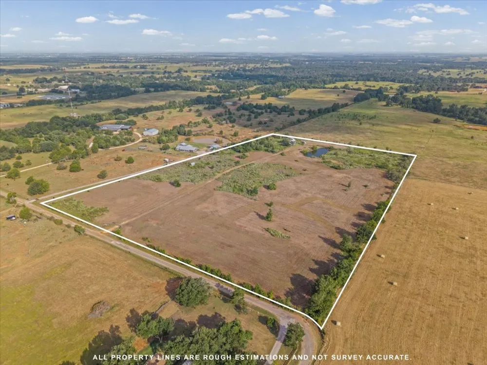 1265 County Road 410 Lexington, TX 78947