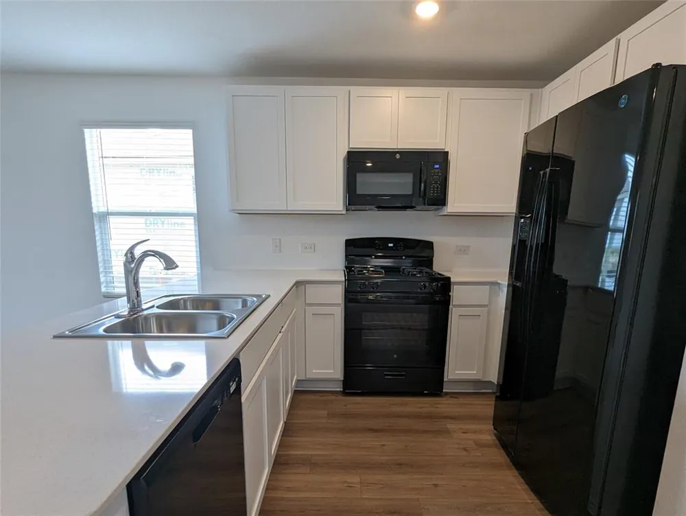 152 Avre Loop Kyle, TX 78640