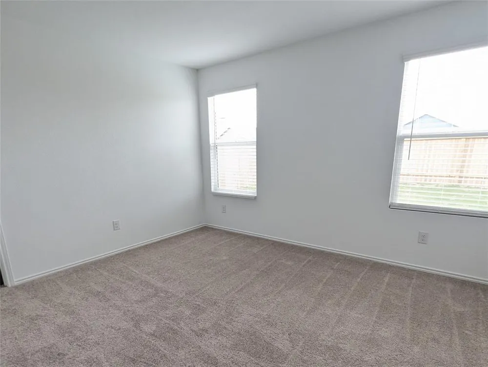 152 Avre Loop Kyle, TX 78640