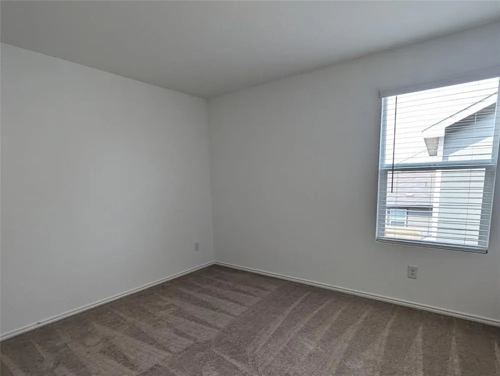 152 Avre Loop Kyle, TX 78640