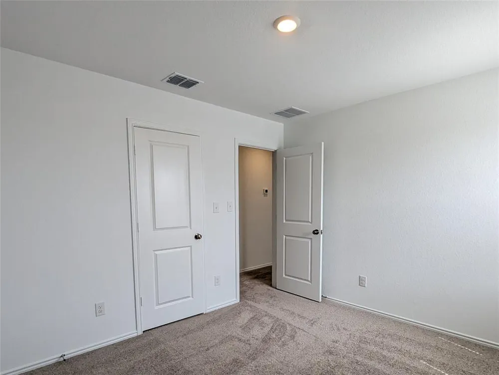 152 Avre Loop Kyle, TX 78640