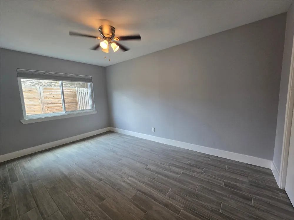 2504 Manor Circle #B Austin, TX 78723