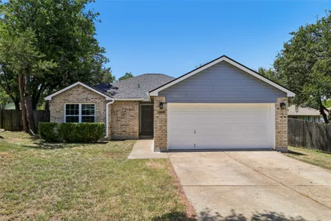 1805 Bent Oak Cove