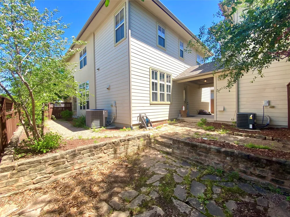 2009 Emma Long Street Austin, TX 78723