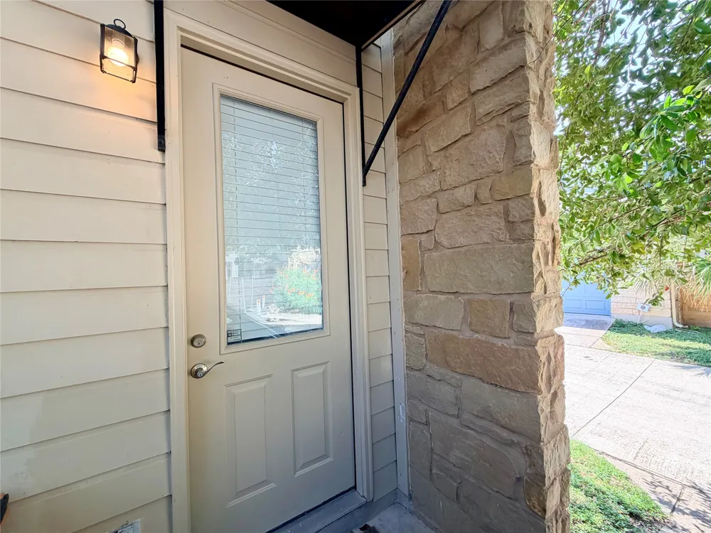 2009 Emma Long Street Austin, TX 78723