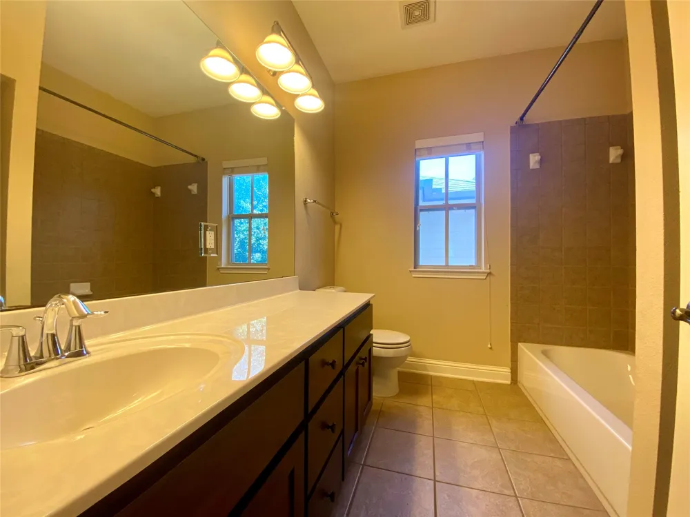 2009 Emma Long Street Austin, TX 78723