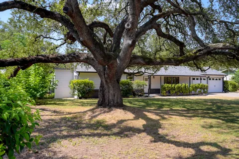 7611 Oak Hedge Place