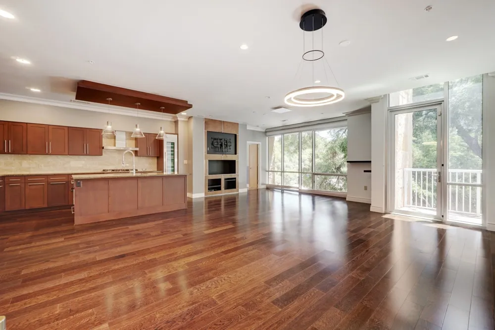 1600 Barton Springs Road #6306 Austin, TX 78704