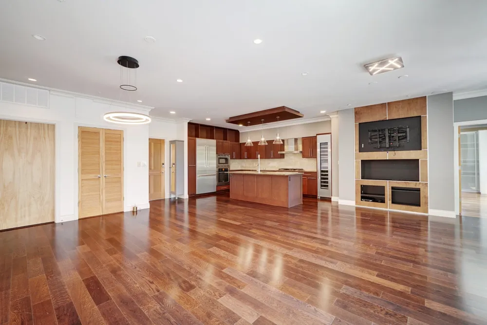 1600 Barton Springs Road #6306 Austin, TX 78704