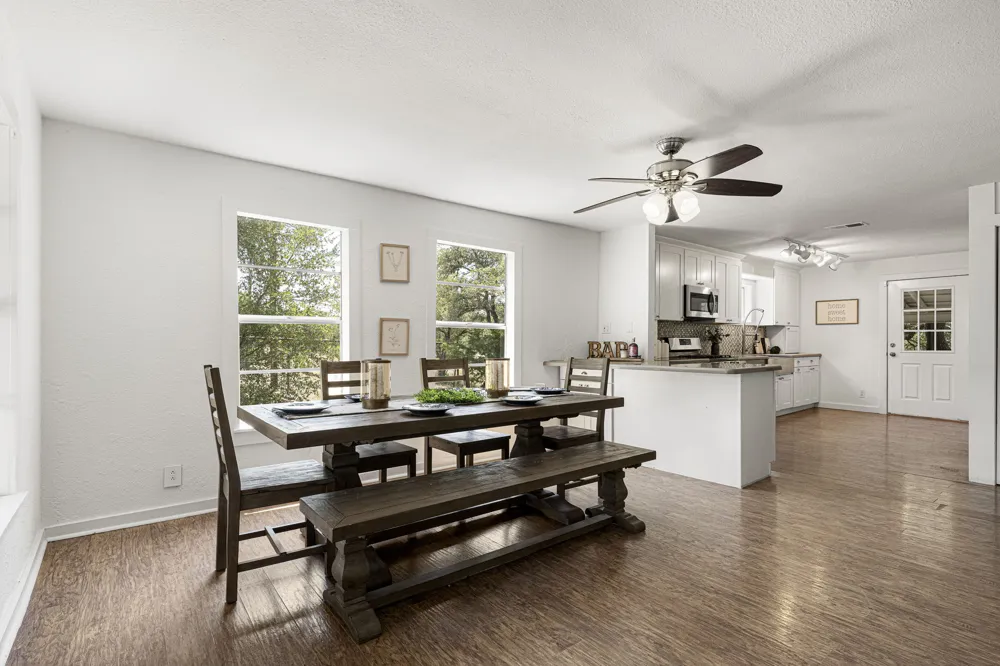 2591 Spring Valley Drive Dripping Springs, TX 78620