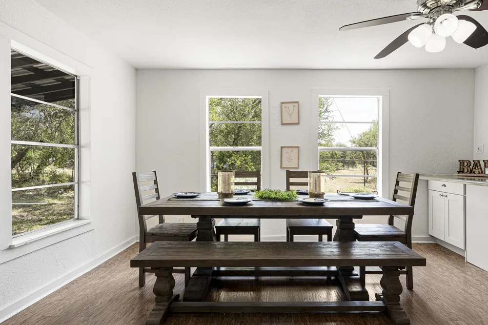 2591 Spring Valley Drive Dripping Springs, TX 78620