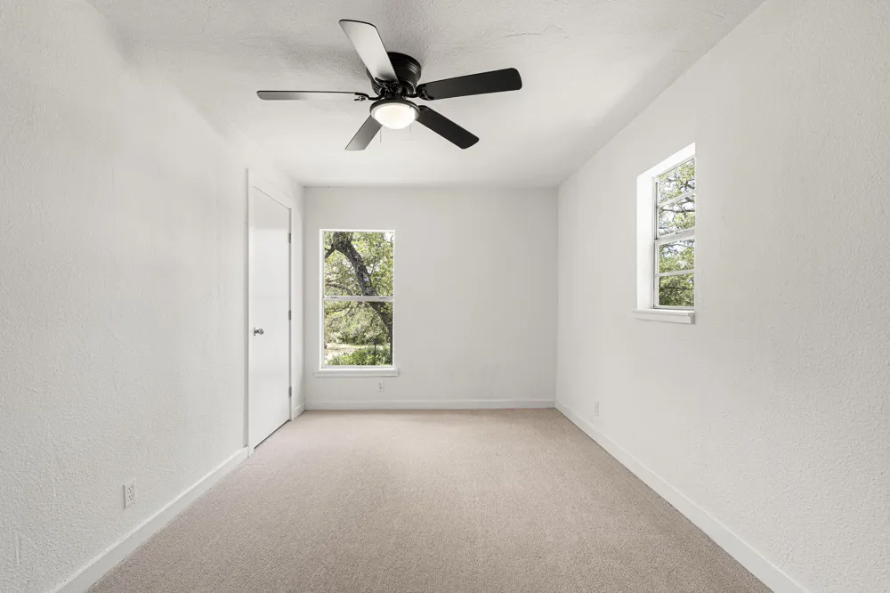 2591 Spring Valley Drive Dripping Springs, TX 78620