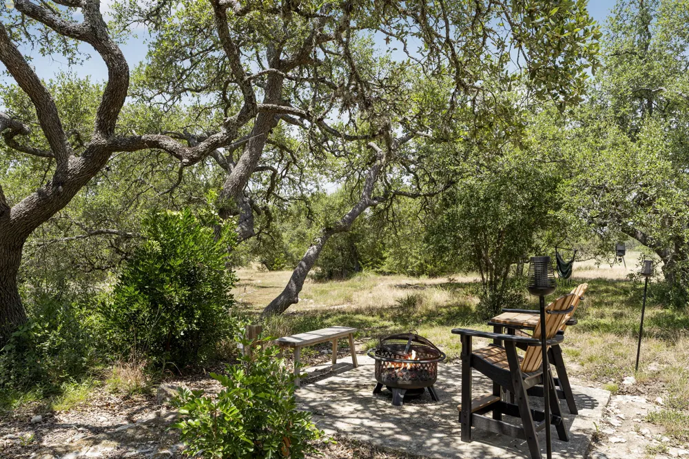 2591 Spring Valley Drive Dripping Springs, TX 78620