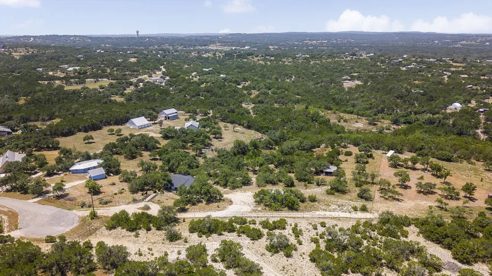 2591 Spring Valley Drive Dripping Springs, TX 78620