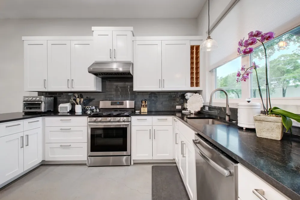 4613 Harmon Avenue Austin, TX 78751