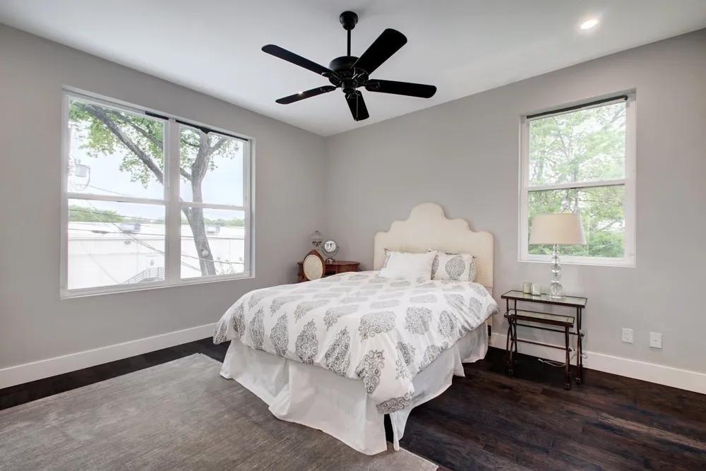 4613 Harmon Avenue Austin, TX 78751