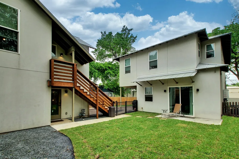 4613 Harmon Avenue Austin, TX 78751