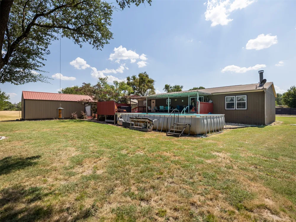1320 HWY 138 Florence, TX 76527