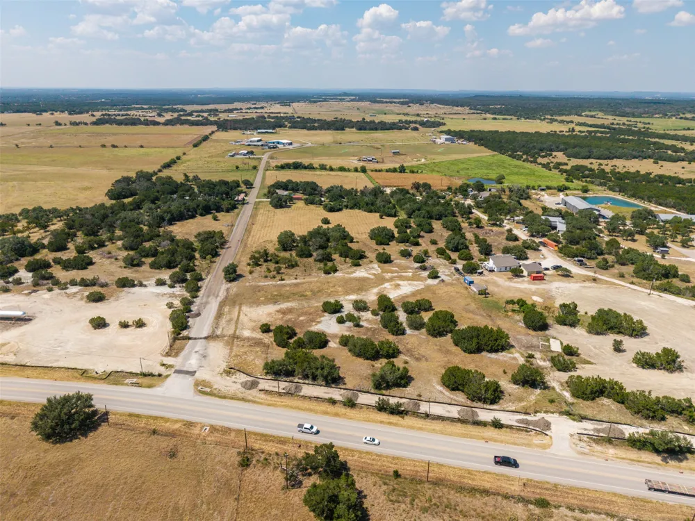 1320 HWY 138 Florence, TX 76527