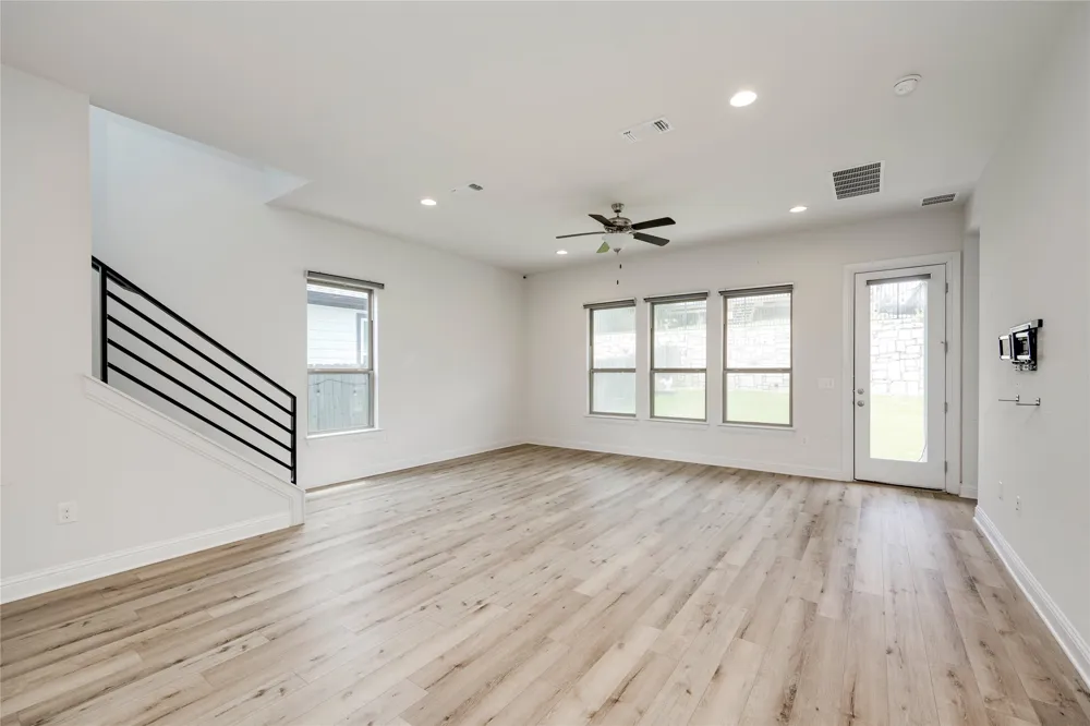 9813 Evening Canopy Drive Manor, TX 78653