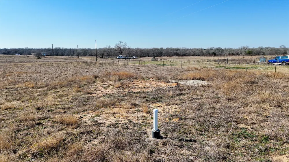 8150 Old Colony Line Road Dale, TX 78616