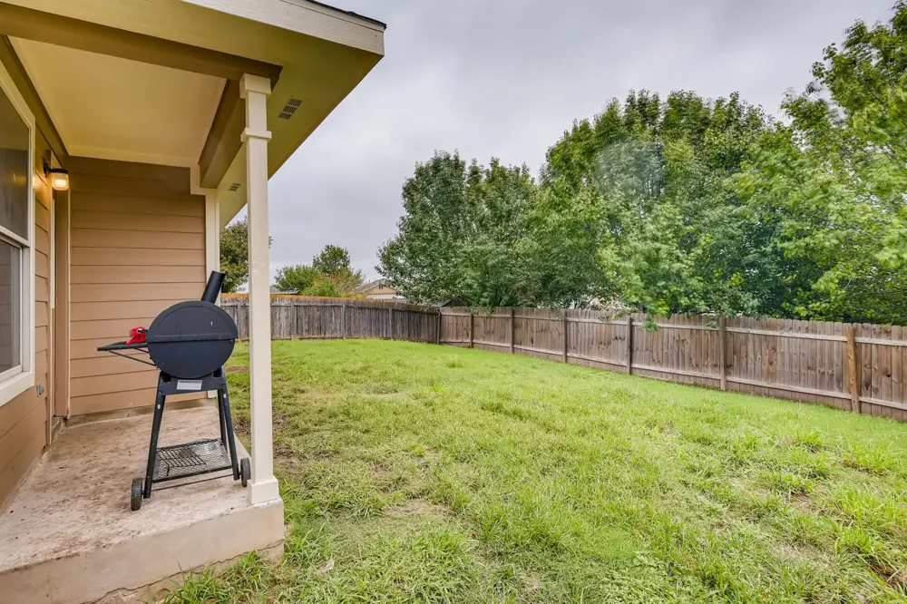 123 Loon Lake Drive Kyle, TX 78640