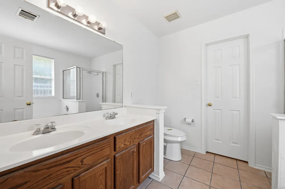 123 Loon Lake Drive Kyle, TX 78640