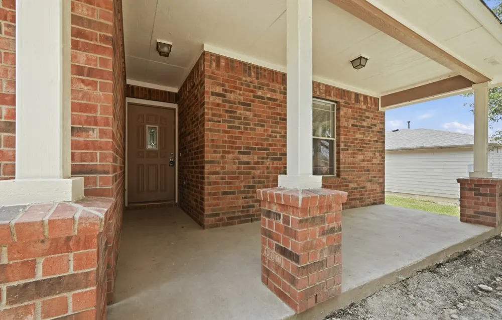 123 Loon Lake Drive Kyle, TX 78640