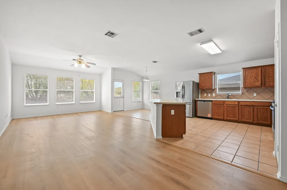 123 Loon Lake Drive Kyle, TX 78640