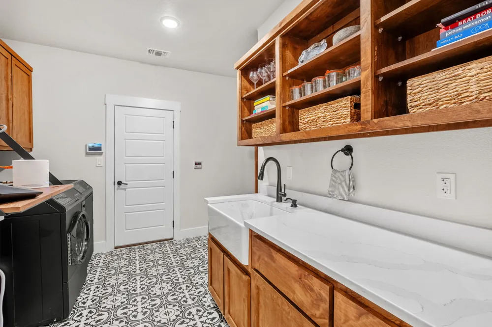 8451 Spring Creek Loop Salado, TX 76571