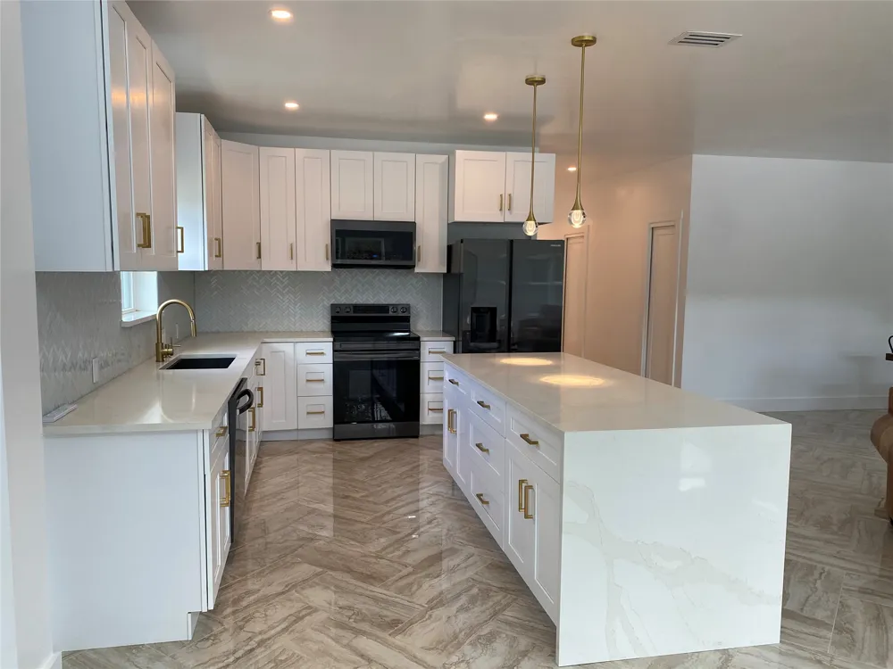 31 HEATHROW LANE Wimberley, TX 78676