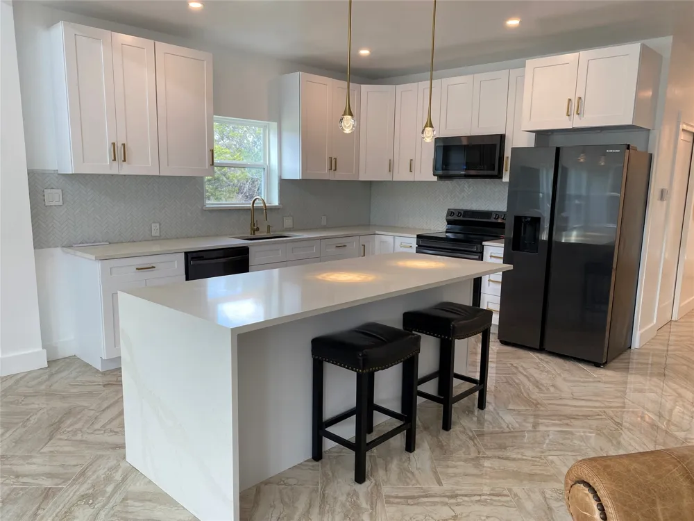 31 HEATHROW LANE Wimberley, TX 78676