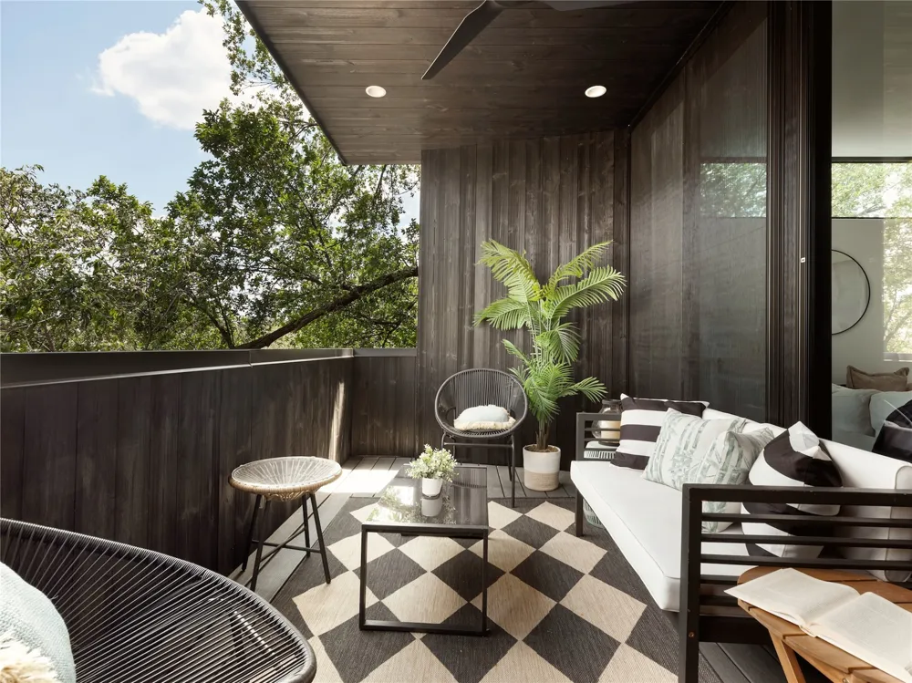 2303 East 2nd Street #1 Austin, TX 78702