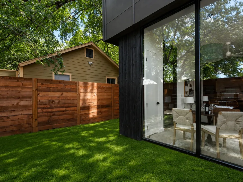2303 East 2nd Street #1 Austin, TX 78702