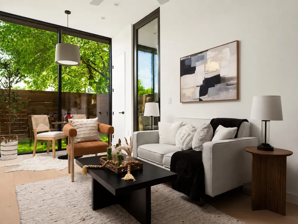 2303 East 2nd Street #1 Austin, TX 78702