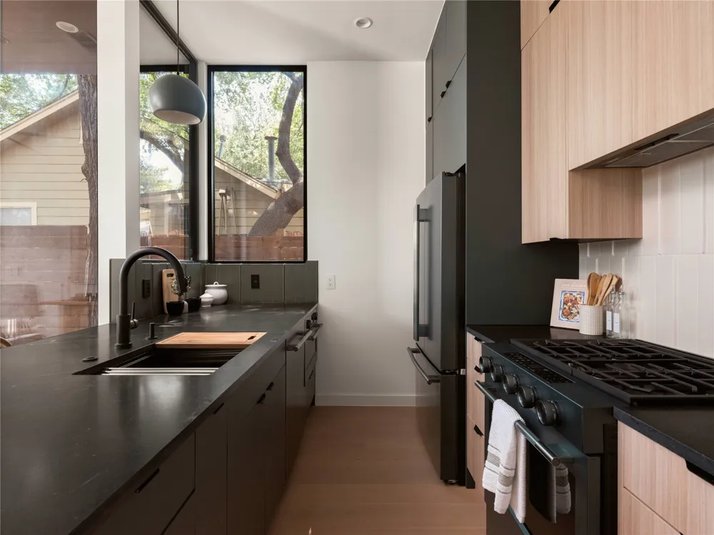 2303 East 2nd Street #1 Austin, TX 78702