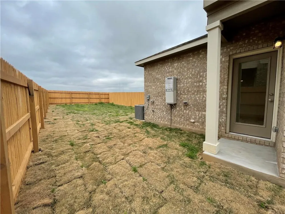 526 White Steppe Way Georgetown, TX 78626