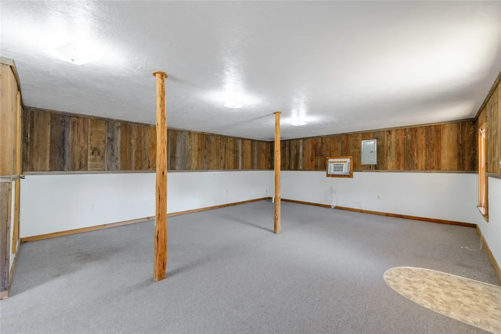 2173 County Road 434 Loop Rockdale, TX 76567